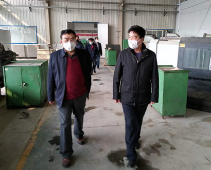 集團領(lǐng)導(dǎo)任廣斌一行赴涇陽基地對相關(guān)企業(yè)疫情防控和復(fù)工復(fù)產(chǎn)工作進(jìn)行督導(dǎo)檢查